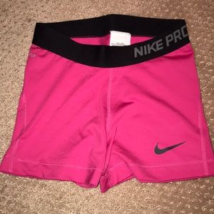 NIKE PRO 3” WOMENS SPANDEX TRAINING SHORT PINK
